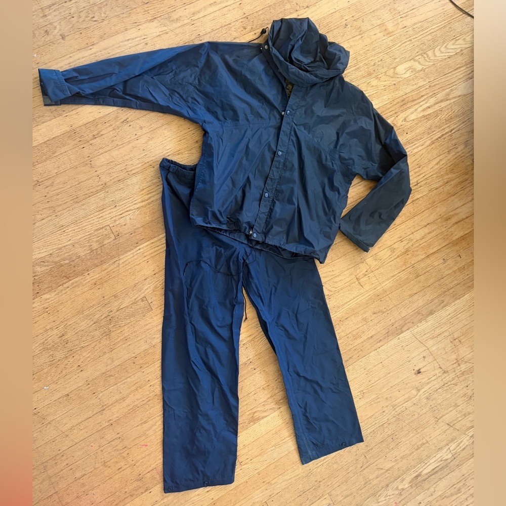 Eddie Bauer vintage men’s raincoat and rain pants